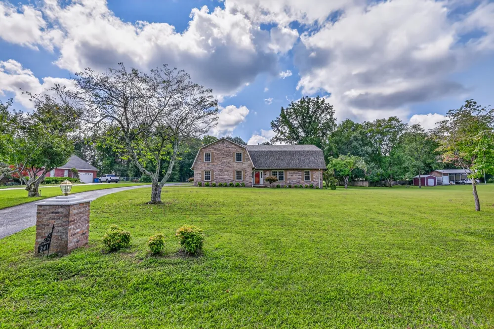 241 Camille St Manchester, TN 37355