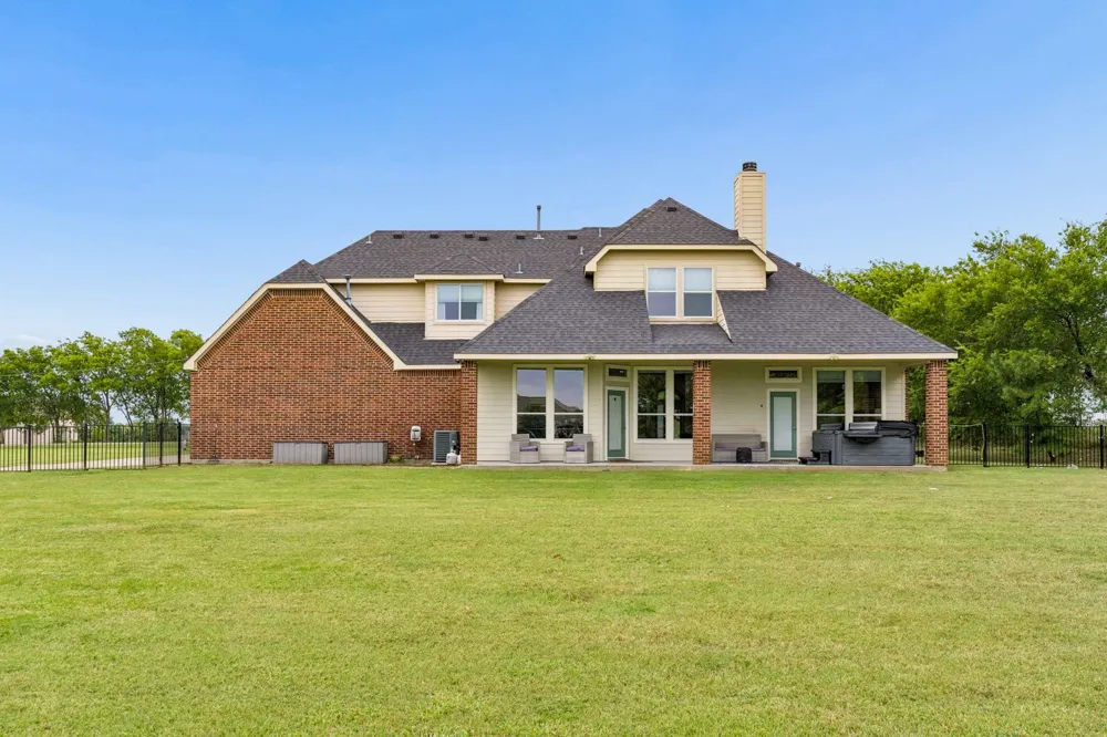1001 Pike Road Gunter, TX 75058