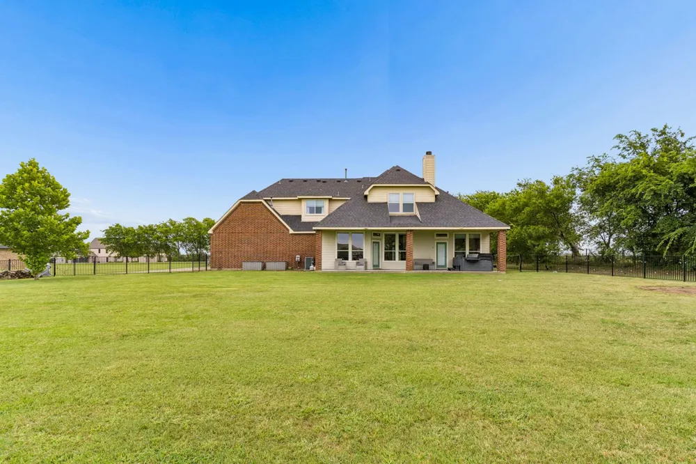 1001 Pike Road Gunter, TX 75058