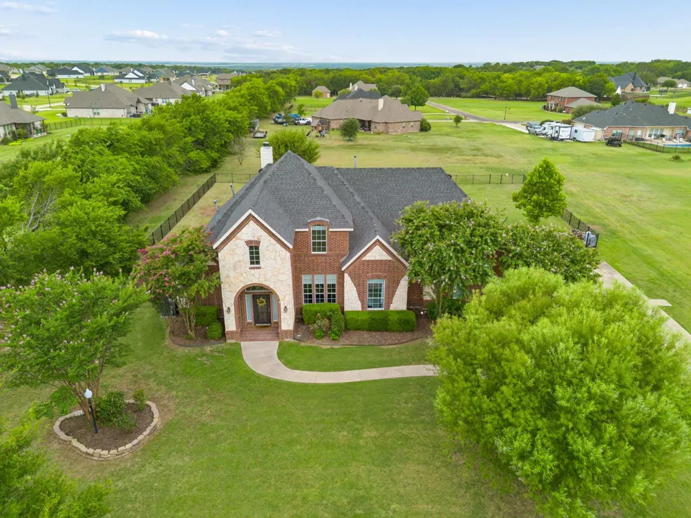 1001 Pike Road Gunter, TX 75058