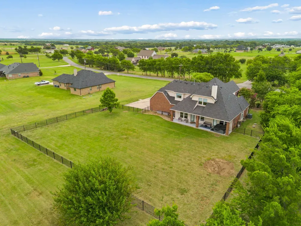 1001 Pike Road Gunter, TX 75058