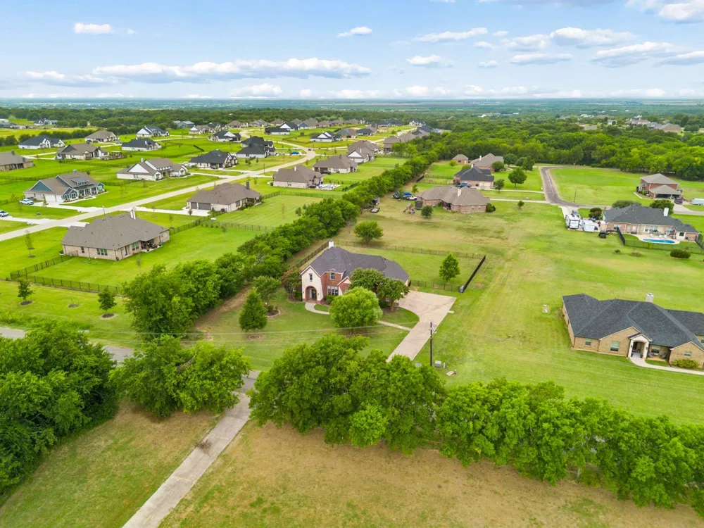 1001 Pike Road Gunter, TX 75058