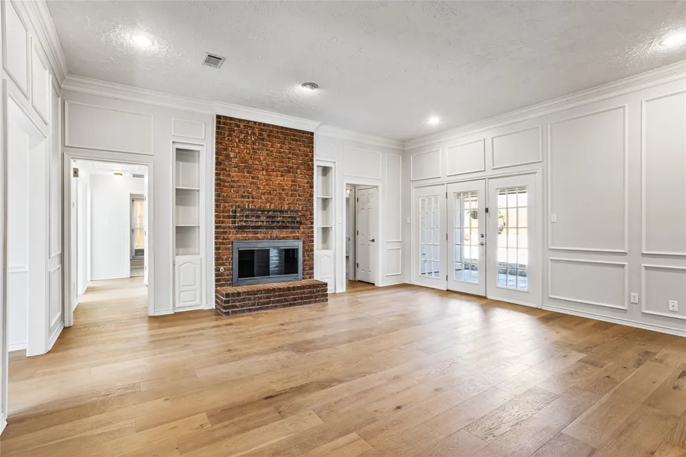 2942 Woodland Hills Drive Grapevine, TX 76051