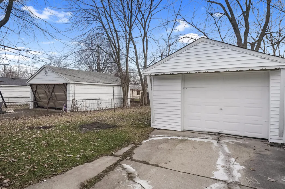 22000 Cunningham Avenue Warren, MI 48091