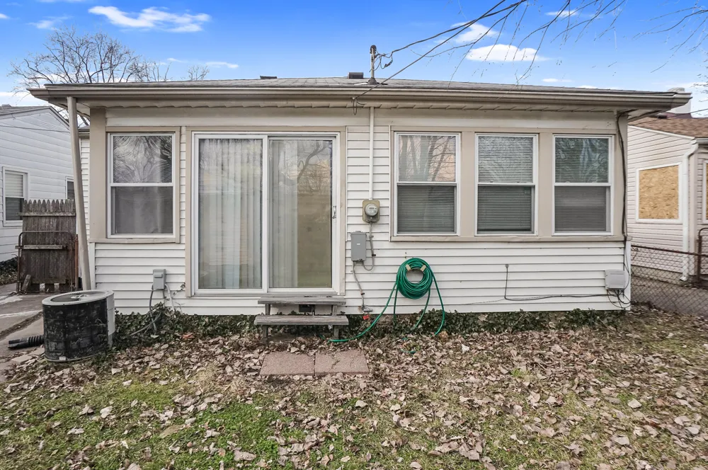 22000 Cunningham Avenue Warren, MI 48091
