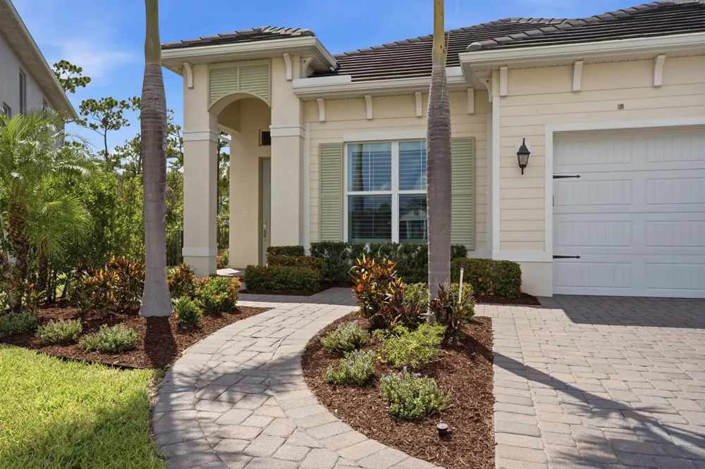 4590 SW ARDSLEY DRIVE Stuart, FL 34997
