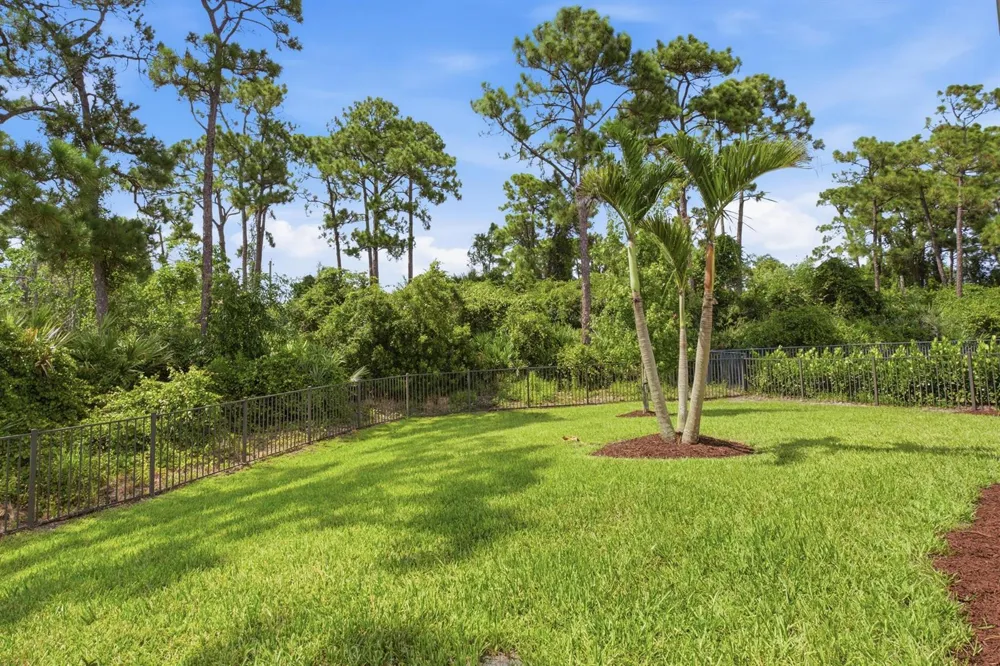 4590 SW ARDSLEY DRIVE Stuart, FL 34997