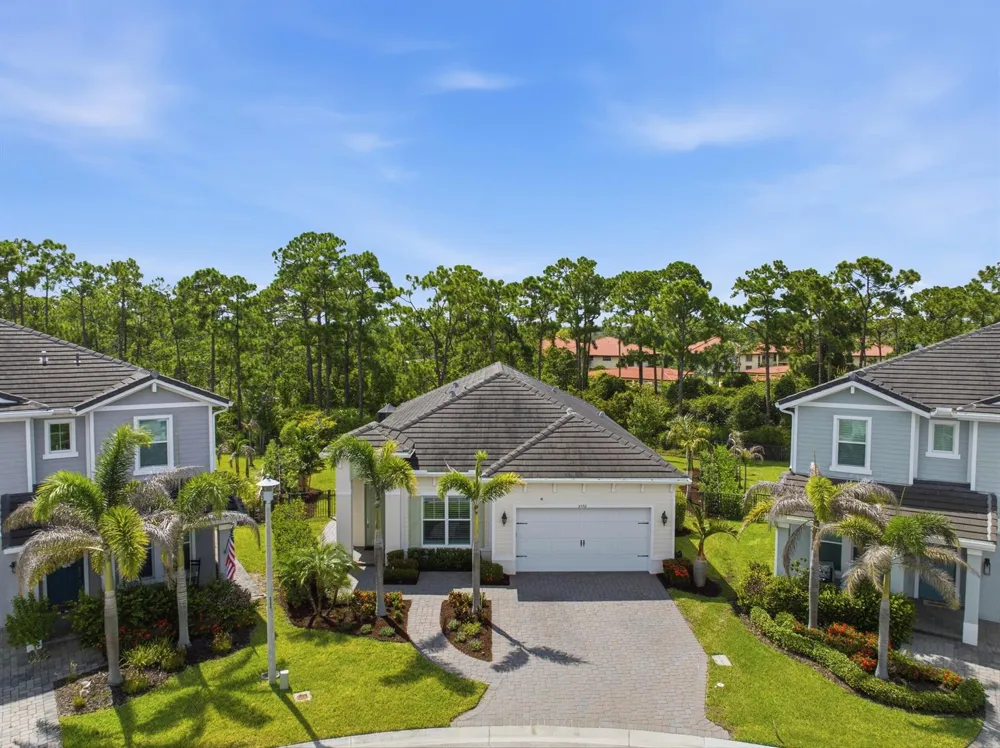 4590 SW ARDSLEY DRIVE Stuart, FL 34997