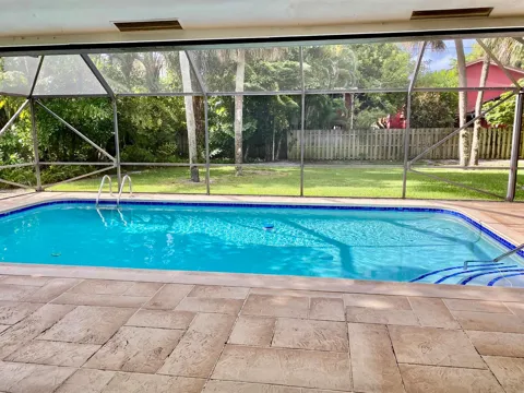 1140 SW 15TH STREET
