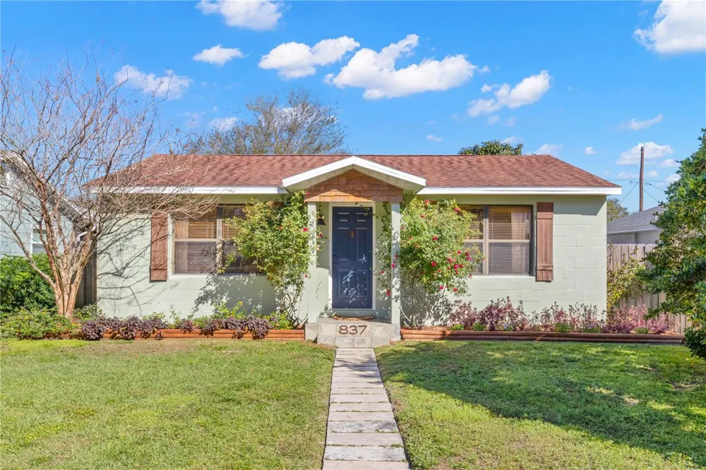 837 42ND AVENUE St Petersburg, FL 33703
