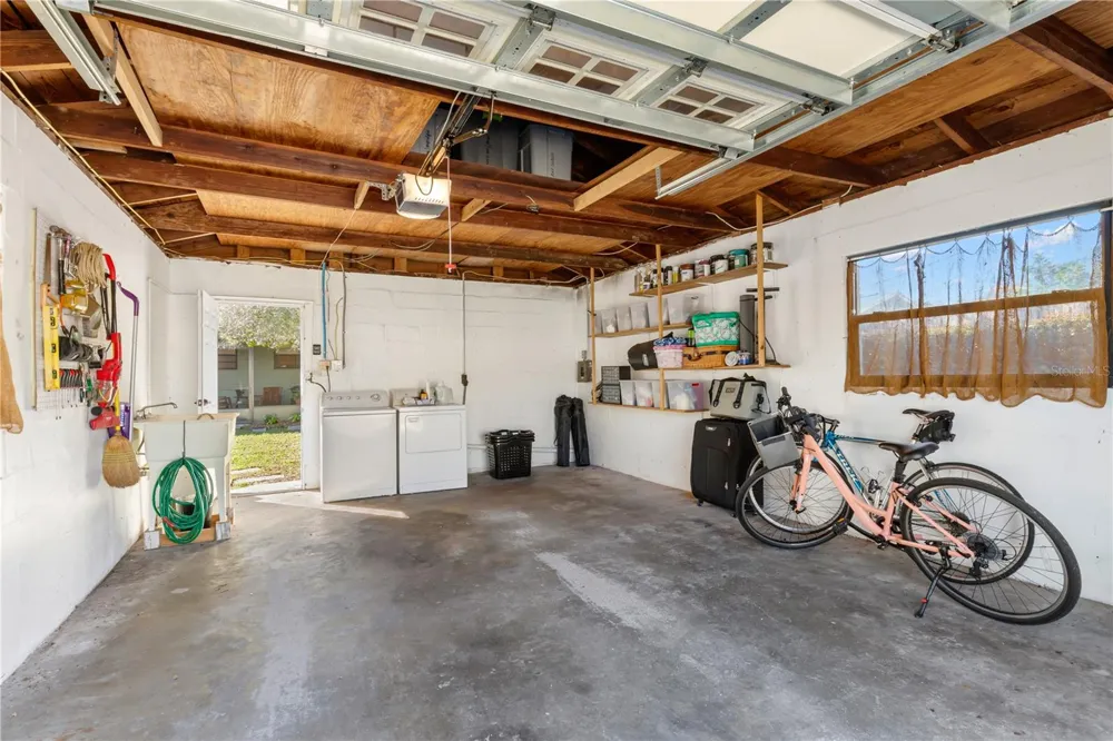837 42ND AVENUE St Petersburg, FL 33703