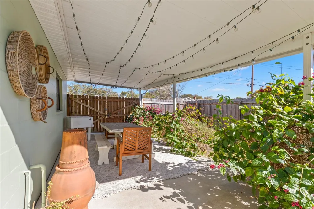 837 42ND AVENUE St Petersburg, FL 33703