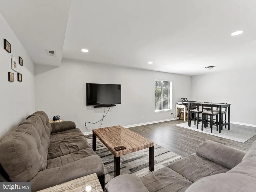 3100 S MANCHESTER STREET #541 Falls Church, VA 22044