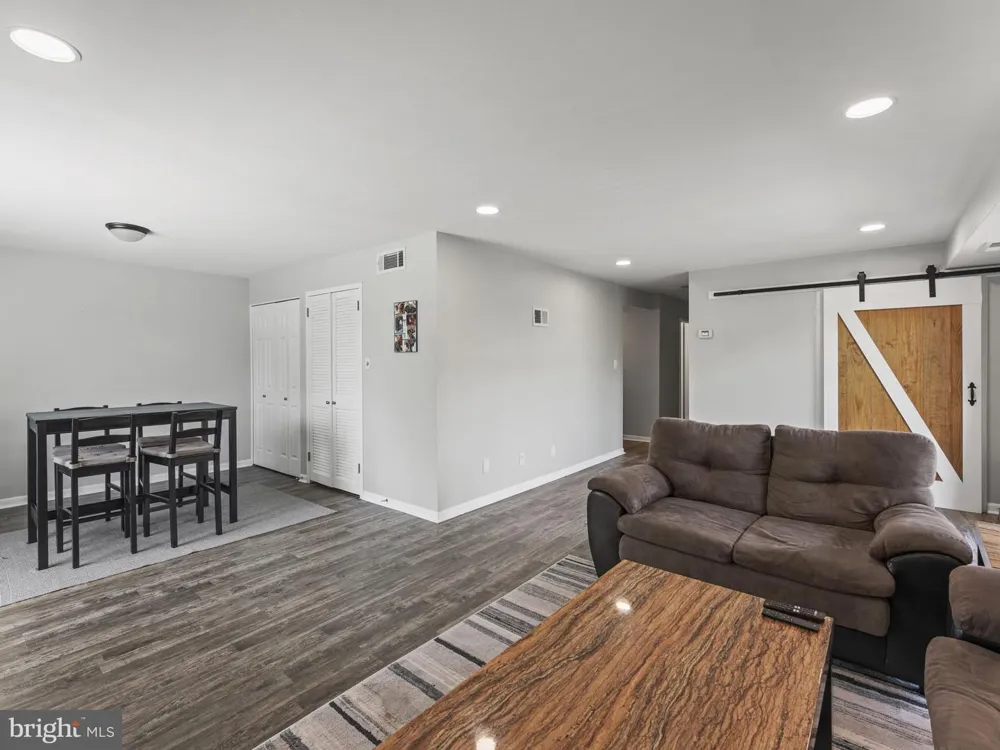 3100 S MANCHESTER STREET #541 Falls Church, VA 22044