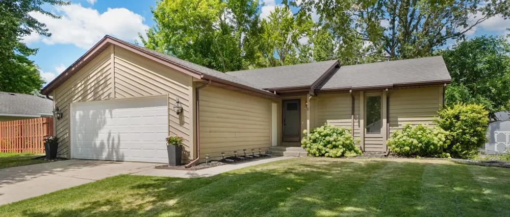 4583 Sutton Place SW Grandville, MI 49418