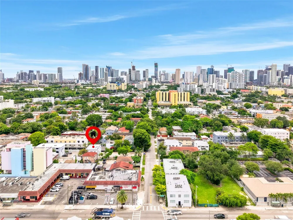 1145 NW 4th St #APT 1 Miami, FL 33128