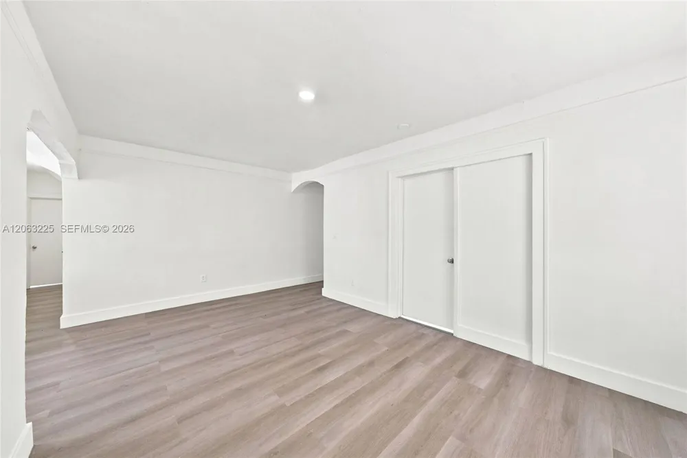1145 NW 4th St #APT 1 Miami, FL 33128