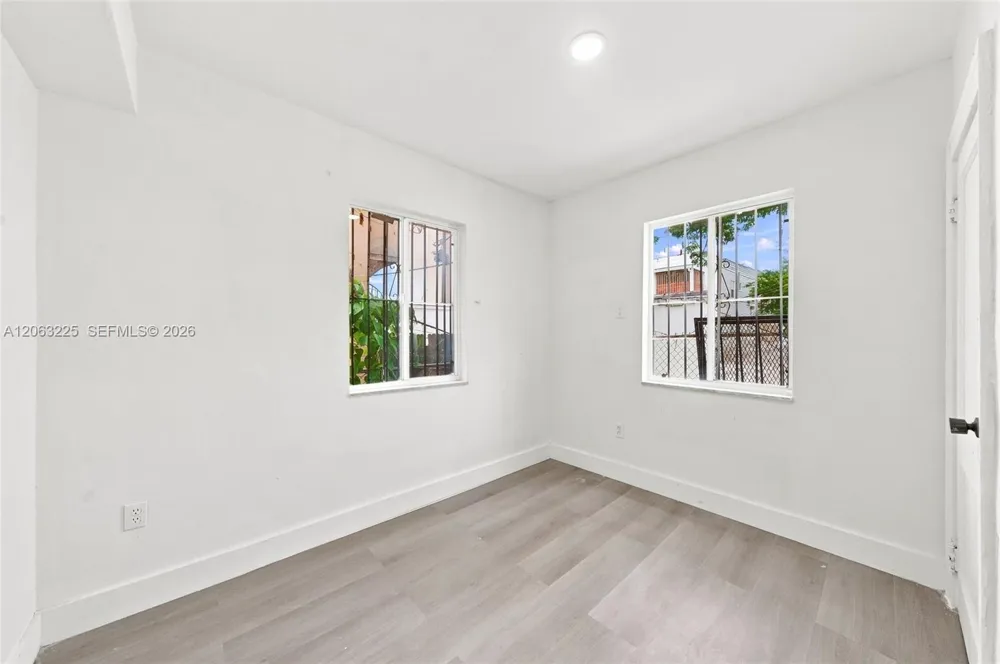 1145 NW 4th St #APT 1 Miami, FL 33128