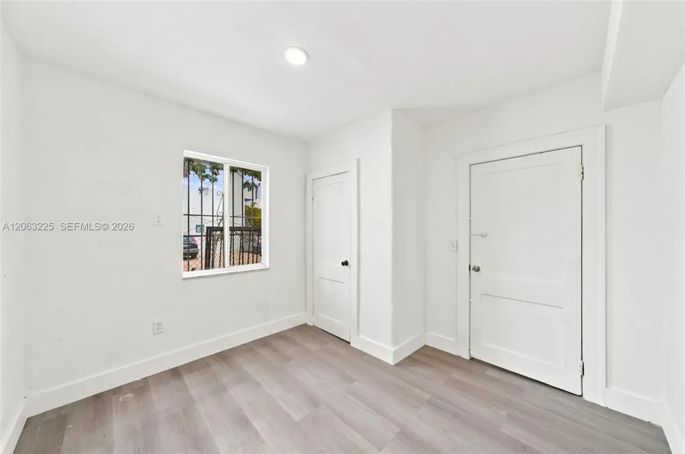 1145 NW 4th St #APT 1 Miami, FL 33128