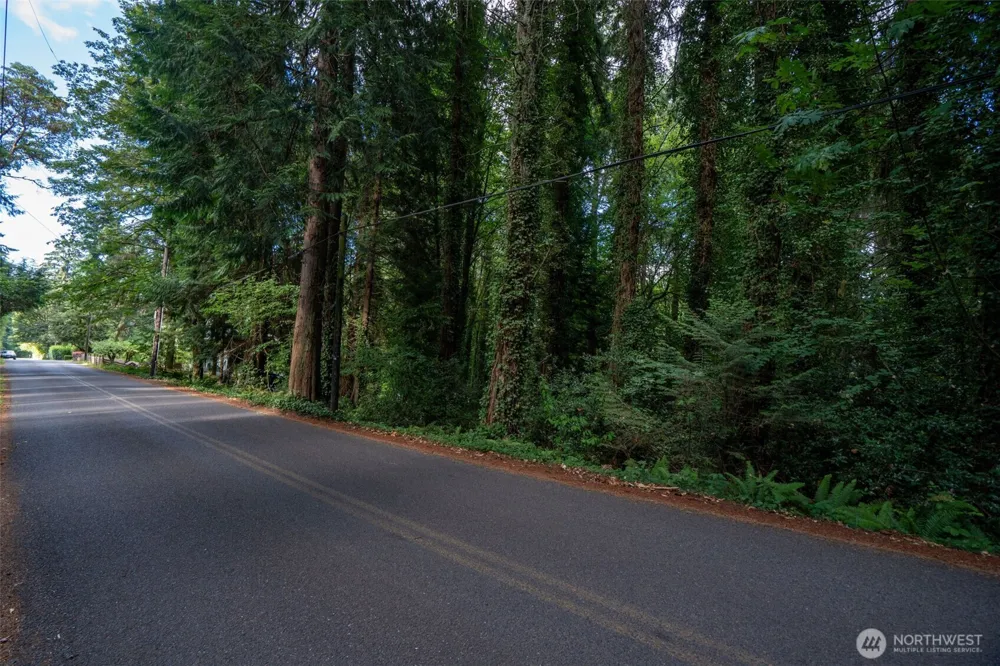 5320 New Sweden Avenue NE Bainbridge Island, WA 98110