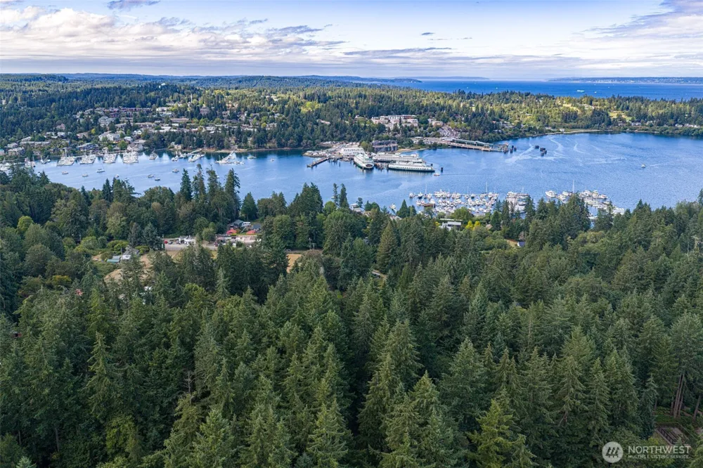 5320 New Sweden Avenue NE Bainbridge Island, WA 98110