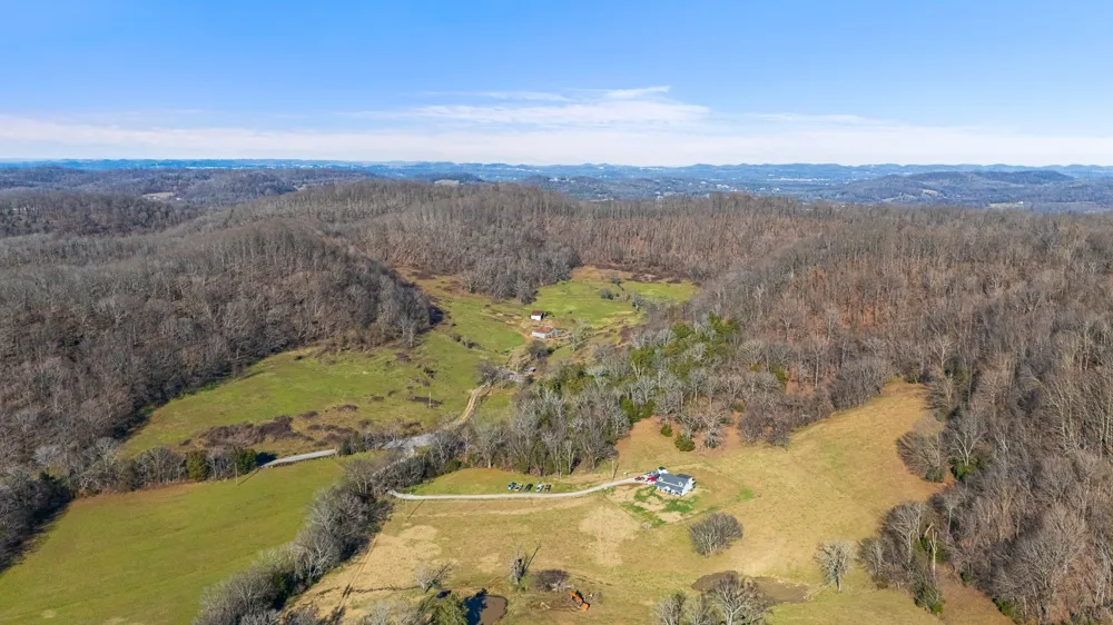 4701 Reed Rd Thompsons Station, TN 37179