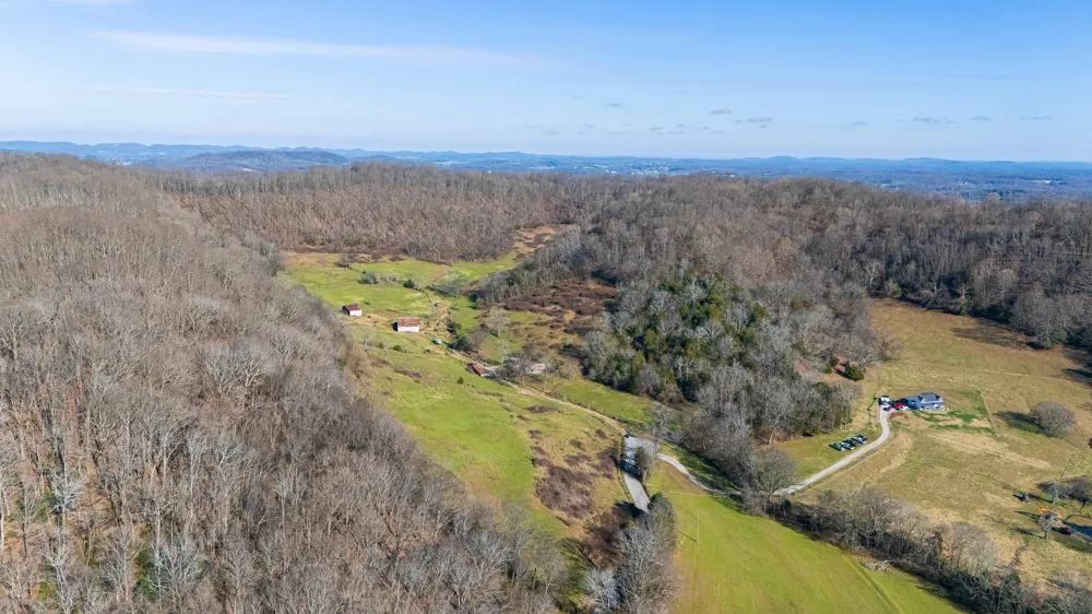 4701 Reed Rd Thompsons Station, TN 37179