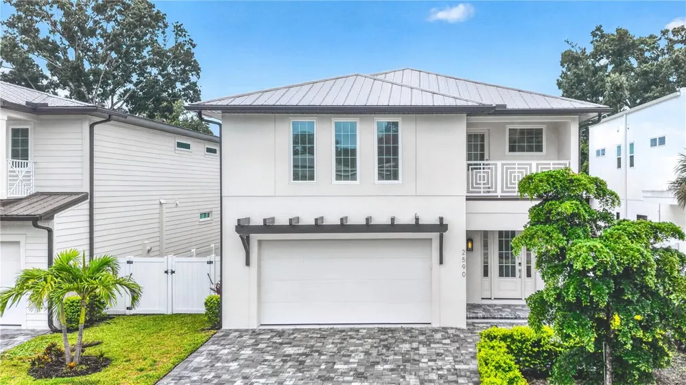 2590 FLOYD STREET Sarasota, FL 34239