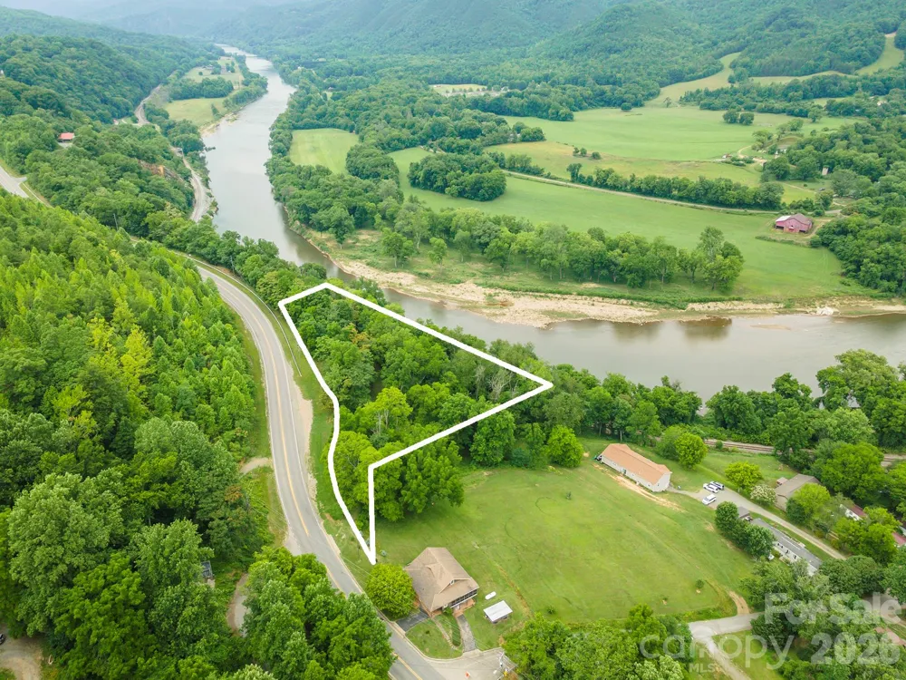 588 US 25/70 Highway Hot Springs, NC 28743