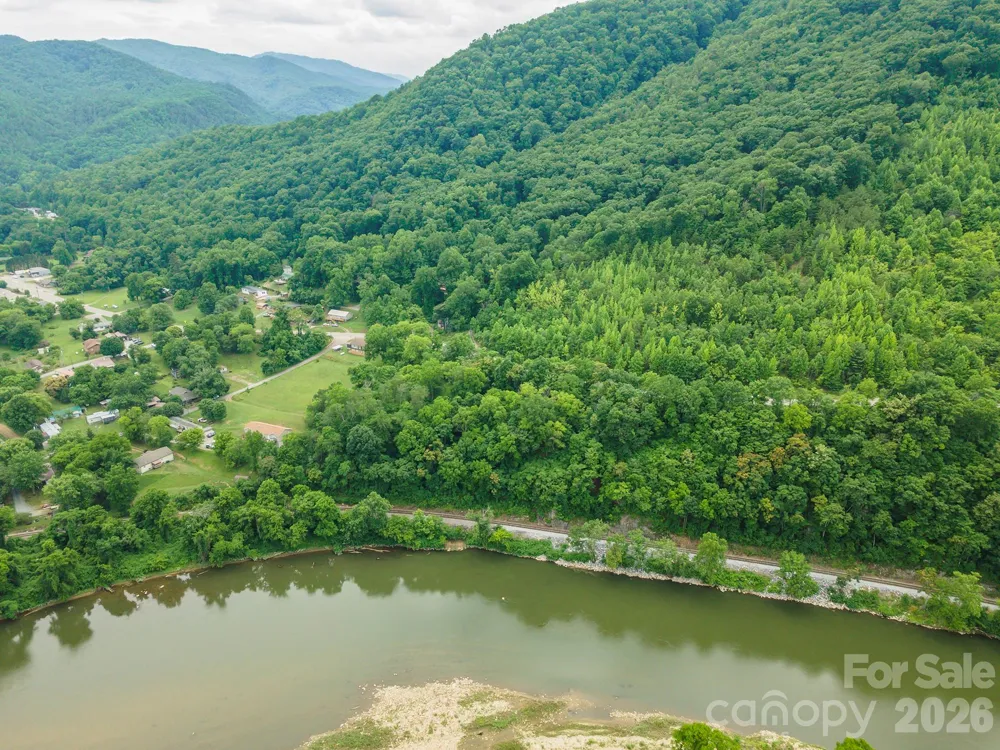 588 US 25/70 Highway Hot Springs, NC 28743