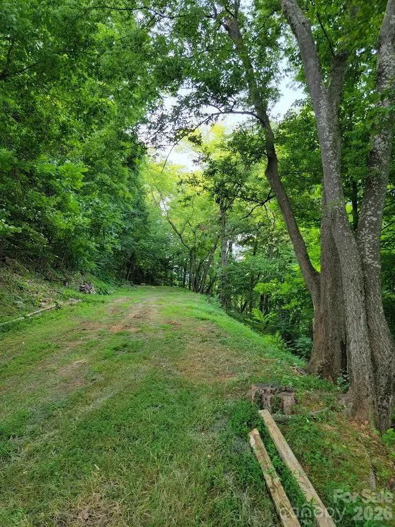 588 US 25/70 Highway Hot Springs, NC 28743