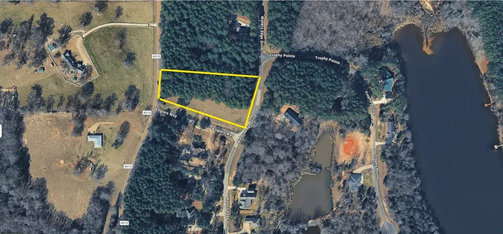 Watters Edge Drive Larue, TX 75770