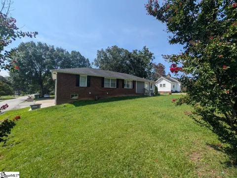 702 E Lee Road