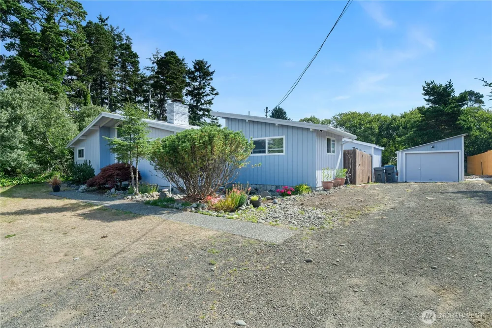 1814 S Forrest Street Westport, WA 98595