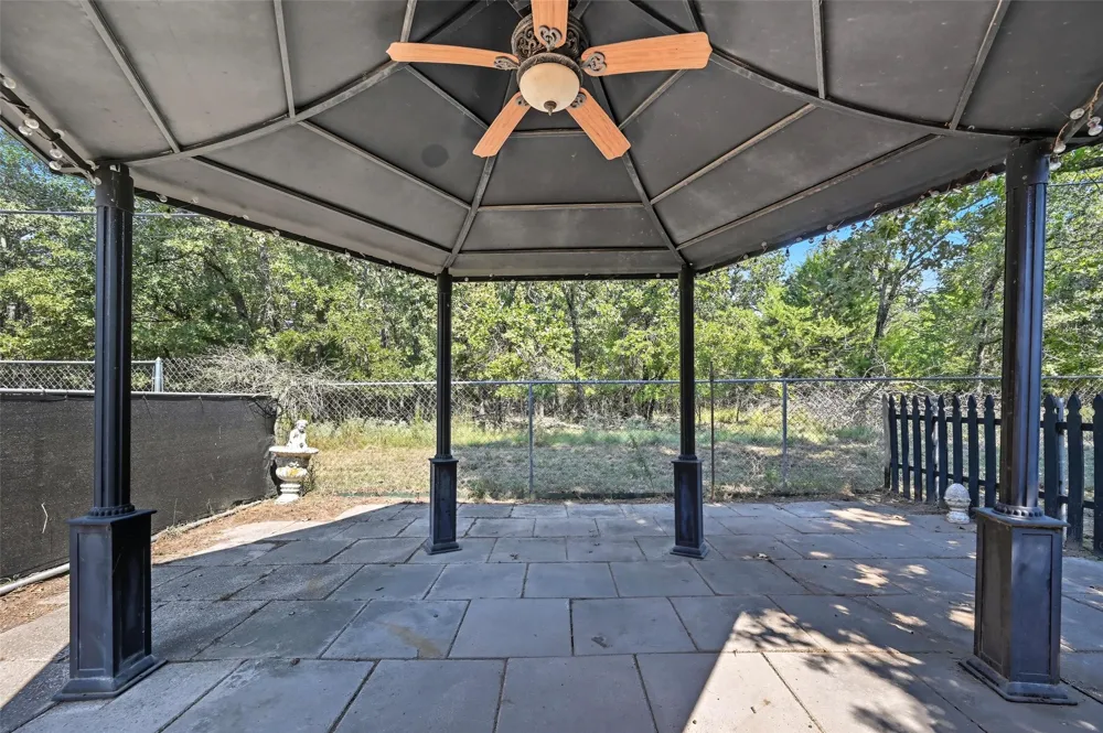 332 Comanche Trail West Tawakoni, TX 75474
