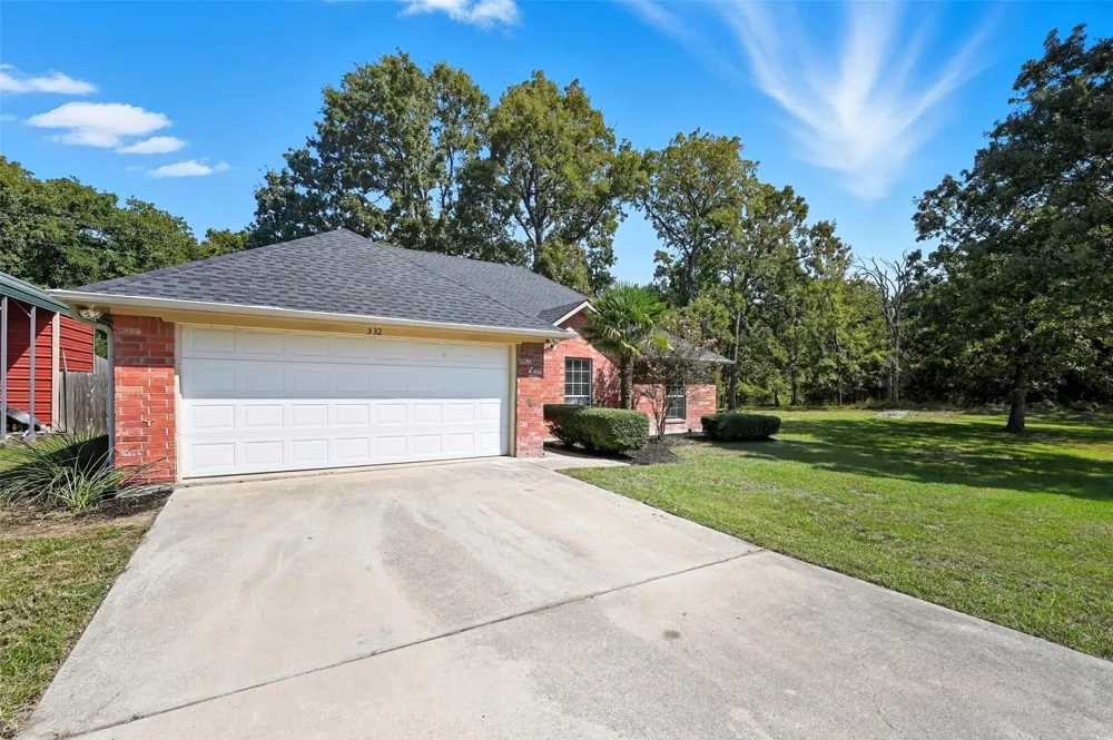332 Comanche Trail West Tawakoni, TX 75474