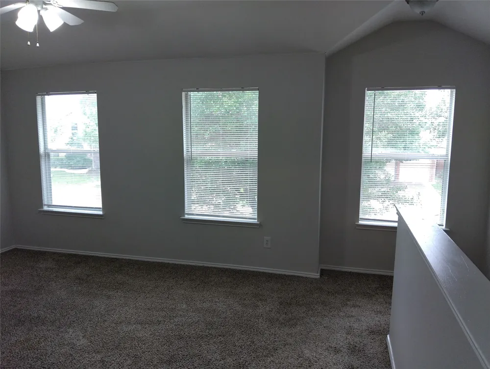 1133 Mockingbird Drive Aubrey, TX 76227