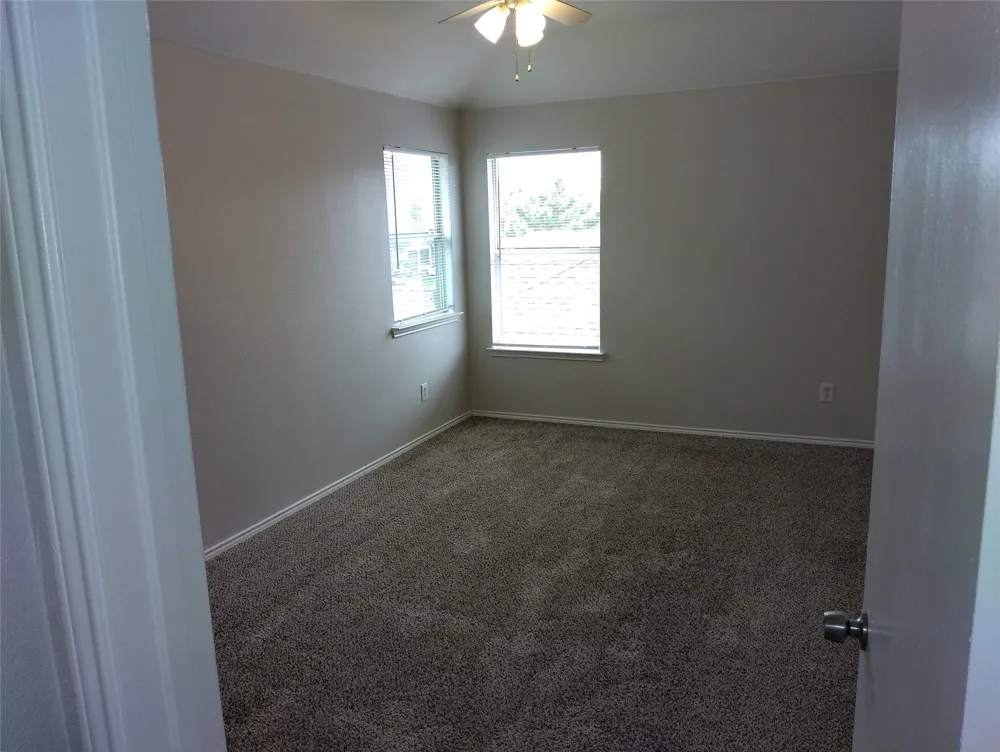 1133 Mockingbird Drive Aubrey, TX 76227