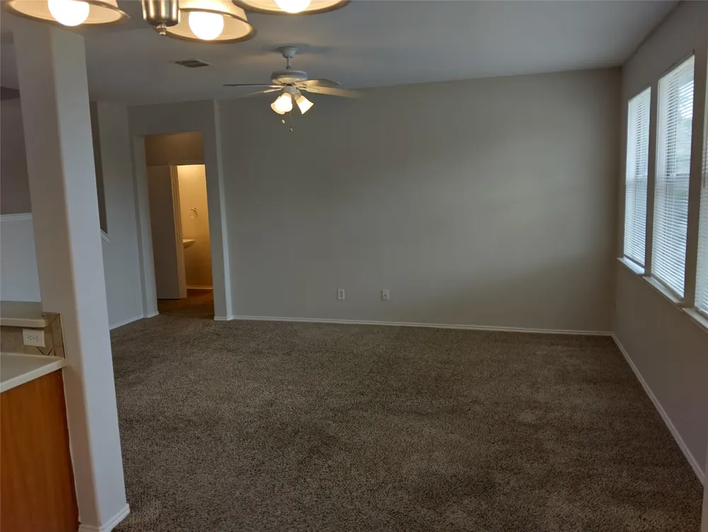 1133 Mockingbird Drive Aubrey, TX 76227