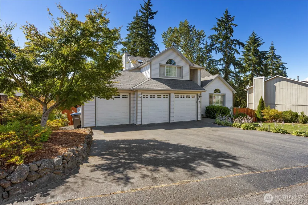 9787 Enchantment Avenue NW Silverdale, WA 98383