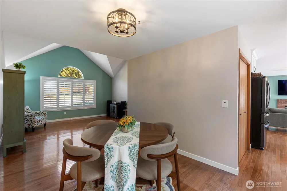 9787 Enchantment Avenue NW Silverdale, WA 98383