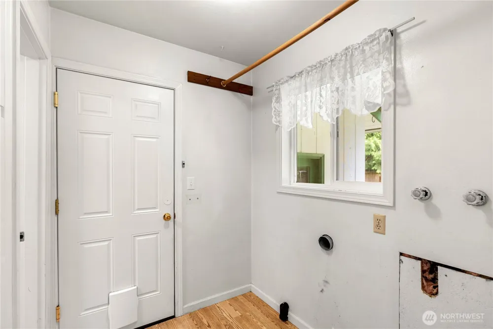 400 Fairway Drive Aberdeen, WA 98520
