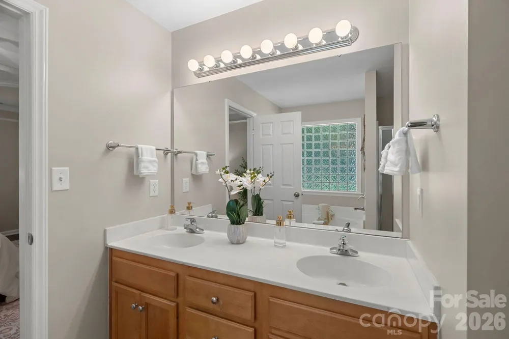 7219 Oxford Hunt Drive Stanley, NC 28164