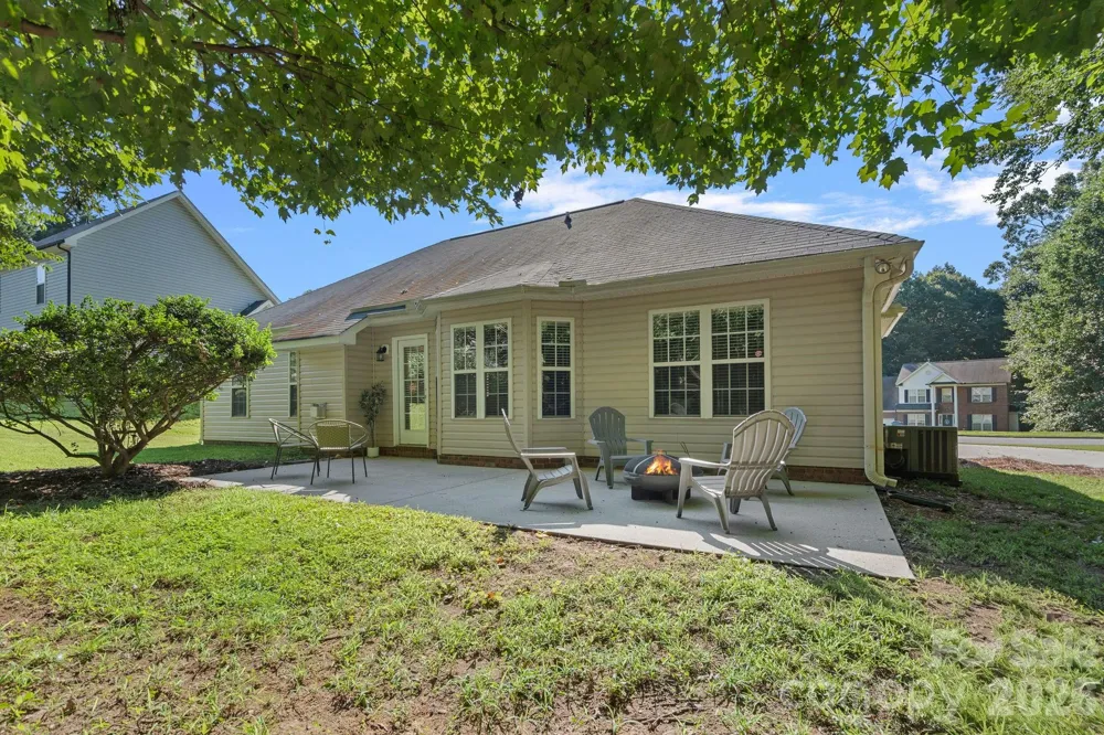 7219 Oxford Hunt Drive Stanley, NC 28164