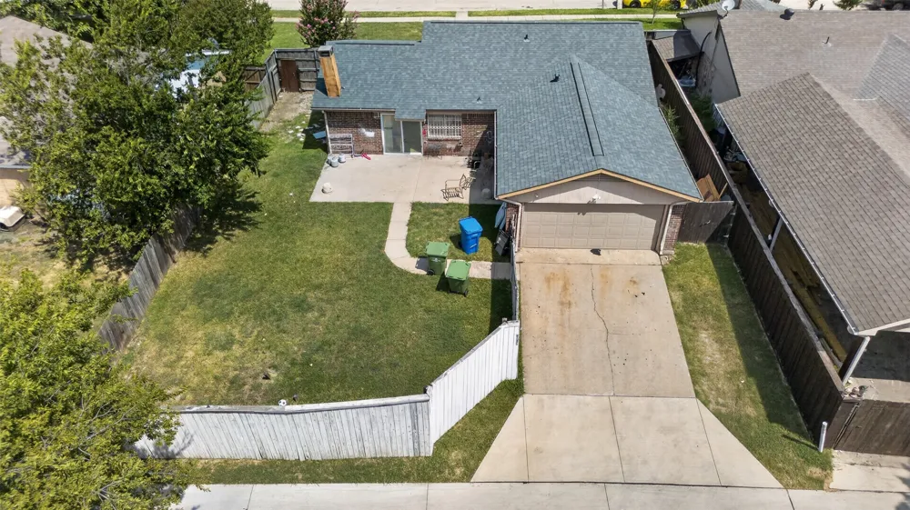 2224 Crockett Drive Carrollton, TX 75006