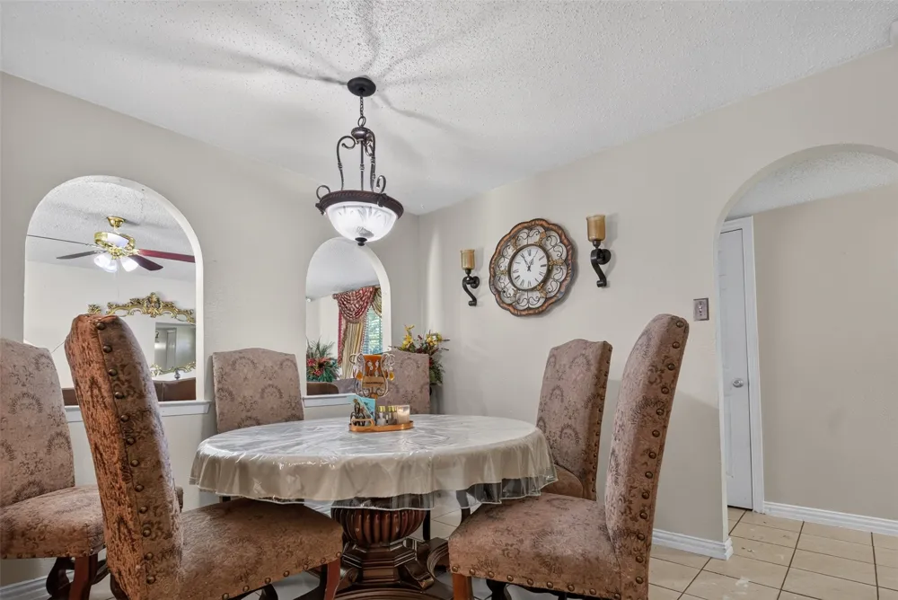 2224 Crockett Drive Carrollton, TX 75006