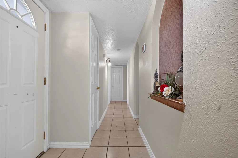 2224 Crockett Drive Carrollton, TX 75006