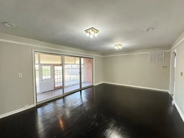 321 Barkley Street Spearman, TX 79081