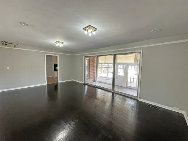 321 Barkley Street Spearman, TX 79081