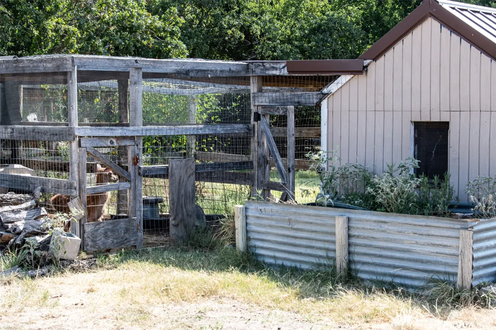344 County Road 1660 Chico, TX 76431